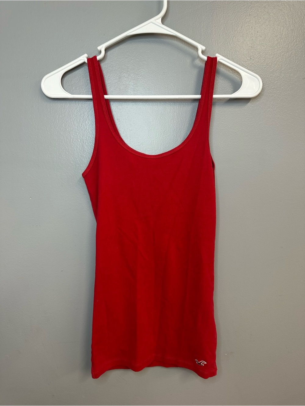 Hollister Women’s Red summer Tank Top